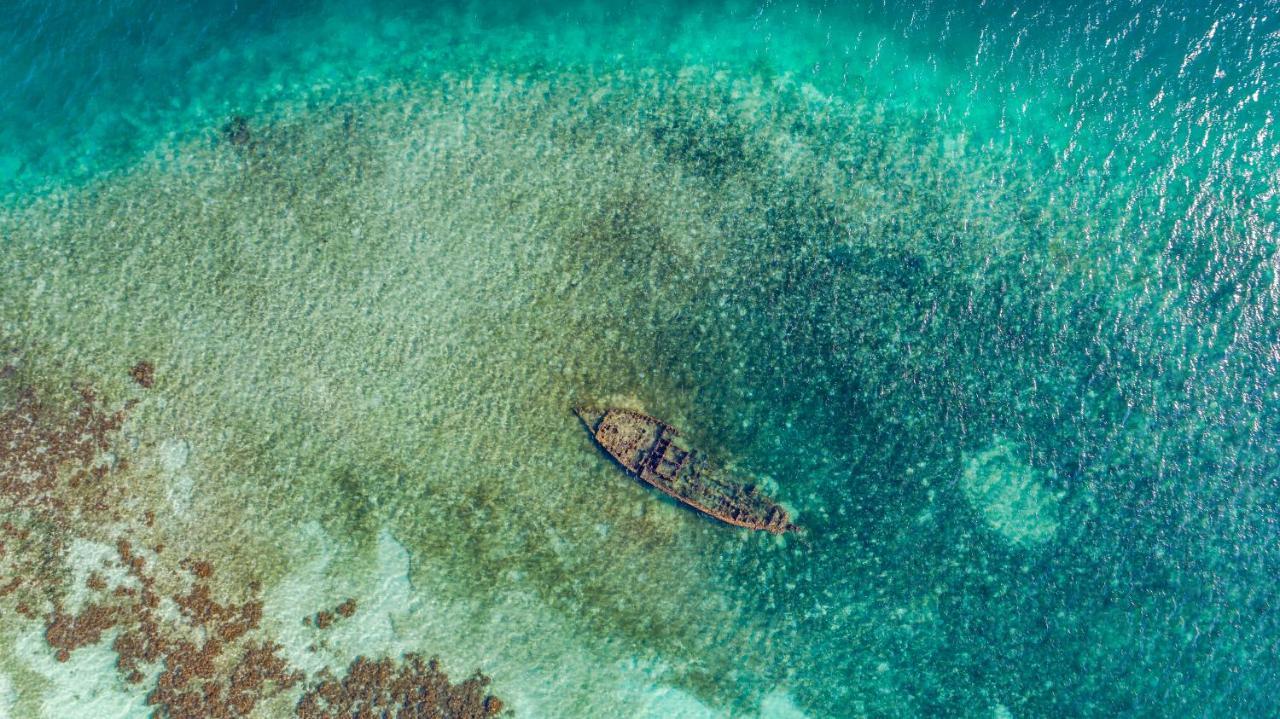 爱妮岛 Isla - The Island Experience酒店 外观 照片